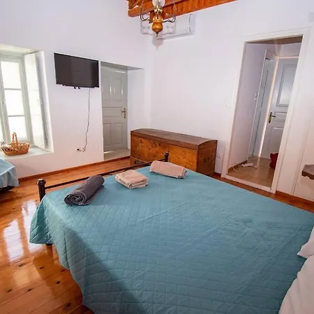 Iolis Loft Hydra Apartment Exterior photo